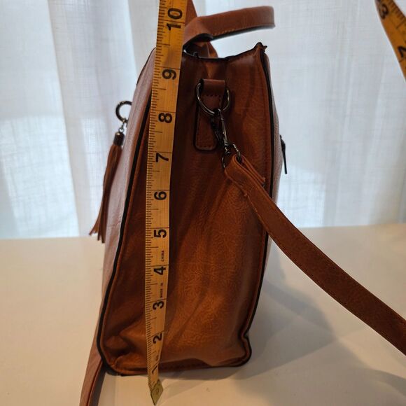 Vegan Leather Medium Satchel Crossbody Tan. Preppy Twee Classic Heritage Scandi - Picture 7 of 9